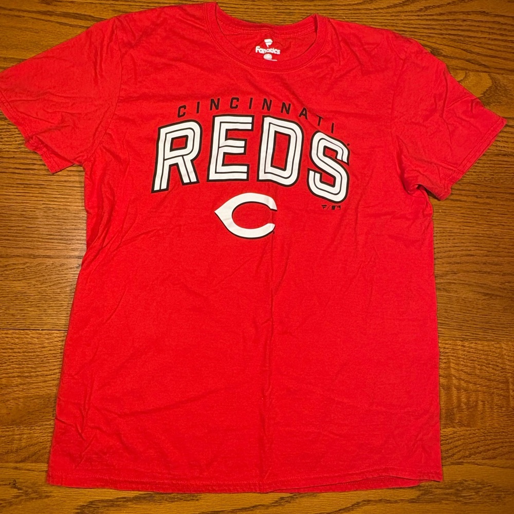 Fanatics Red Cincinnati Reds Tee